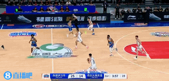 🖐️结结实实！李炎哲迎面大帽郭昊文上篮&后者摔出底线